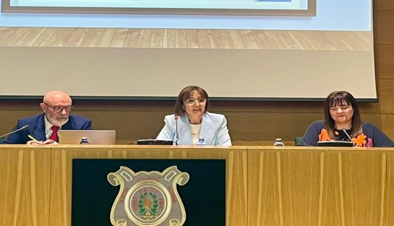 El presidente de CERMI y la vicepresidenta junto con